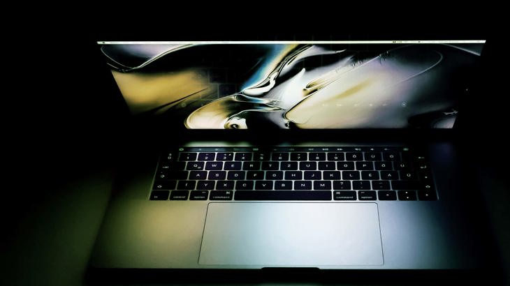 Cybersäkerhet (Daniel Korpai Hytwtsk8xqa Unsplash)