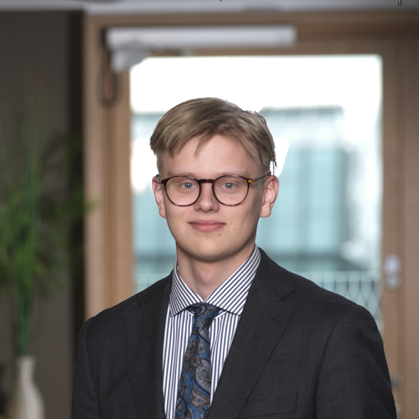 Hampus  Peterson