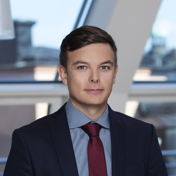 Kristoffer Larson