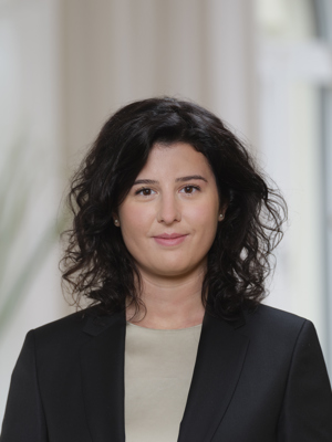 Simona  Mullai